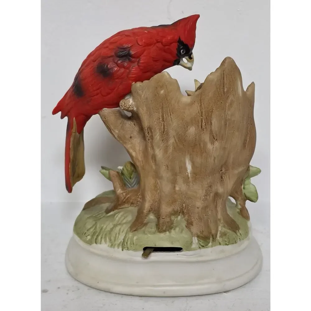Vintage Gorham Japan Cardinal Feeding Baby Porcelain Music Box Beautiful Works